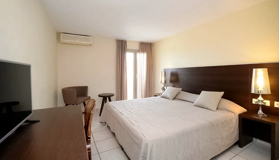 هتل گلدن بیچ بای جورا بدروم